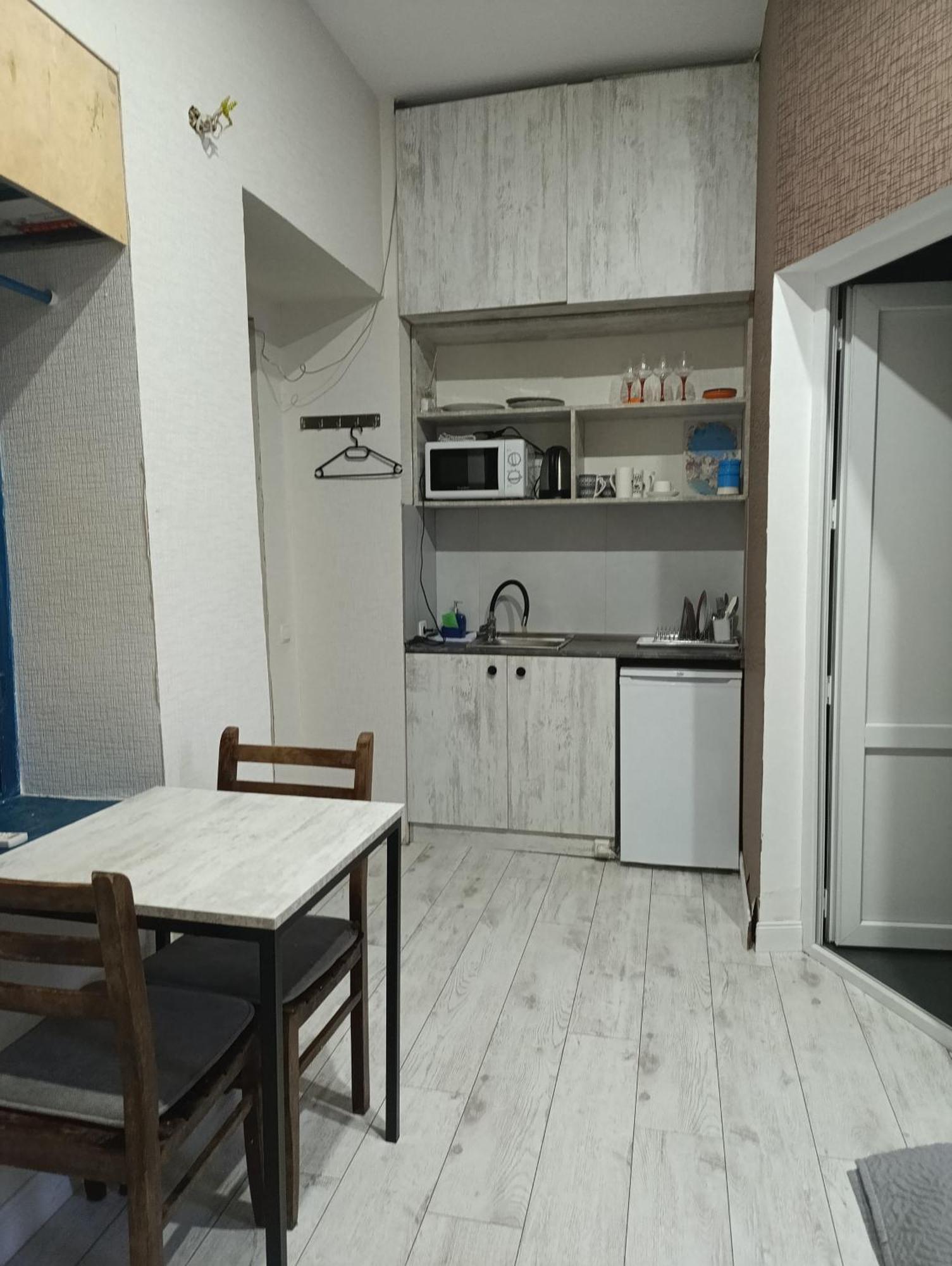 Nino'S Apartment In The Center Of 第比利斯 外观 照片